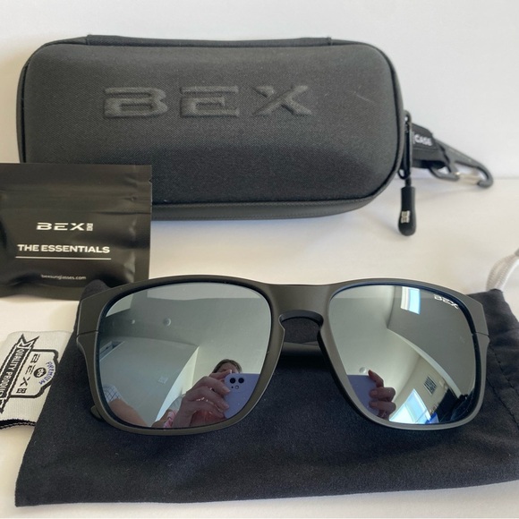 NWOT - Authentic - BEX - Mica Polarized Sunglasses - Black/Grey - Picture 7 of 14